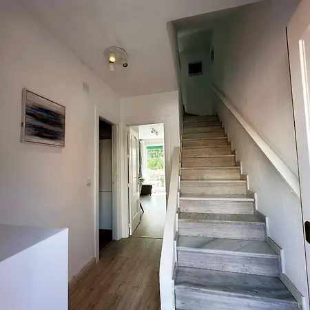 Mira - Casa De 3 Dormitorios, Terrazas, Vistas Al Mar, Parking Privado, Playa A 400 Metros, Centro A 500 Metros Lägenhet
