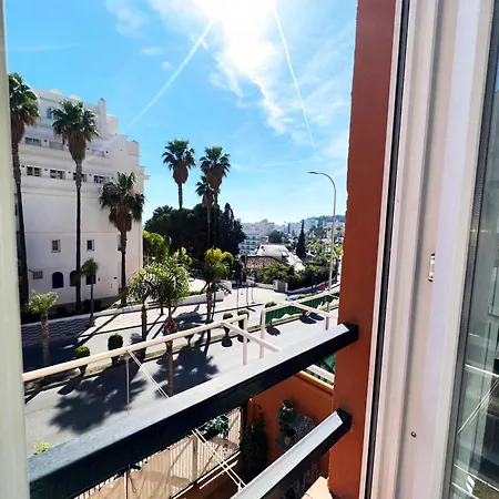 Mira - Casa De 3 Dormitorios, Terrazas, Vistas Al Mar, Parking Privado, Playa A 400 Metros, Centro A 500 Metros Torremolinos