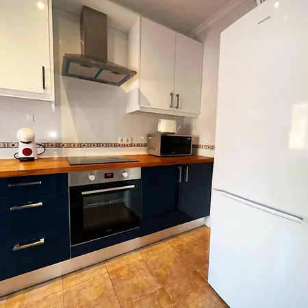 Mira - Casa De 3 Dormitorios, Terrazas, Vistas Al Mar, Parking Privado, Playa A 400 Metros, Centro A 500 Metros * Torremolinos