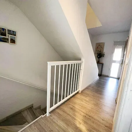 Lägenhet Mira - Casa De 3 Dormitorios, Terrazas, Vistas Al Mar, Parking Privado, Playa A 400 Metros, Centro A 500 Metros
