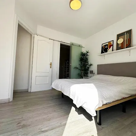 Lägenhet Mira - Casa De 3 Dormitorios, Terrazas, Vistas Al Mar, Parking Privado, Playa A 400 Metros, Centro A 500 Metros